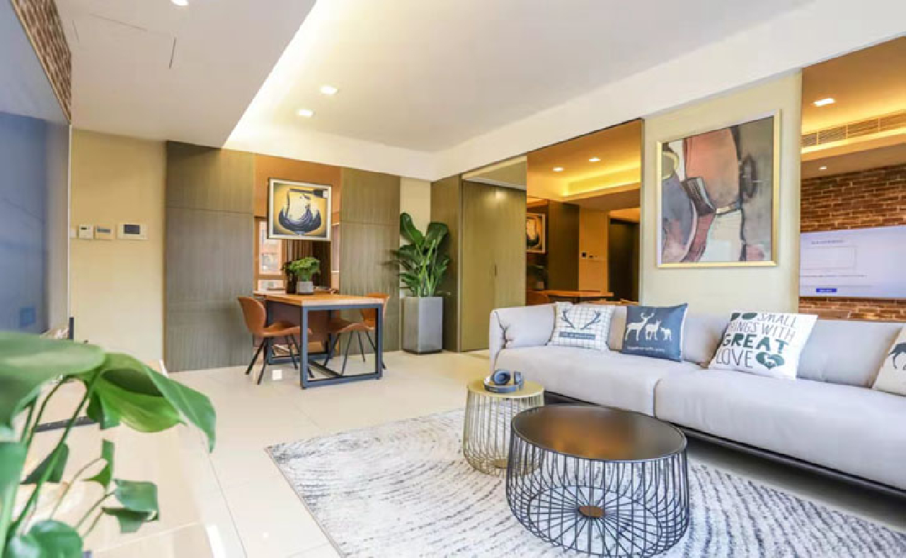 City Castle - Image 1