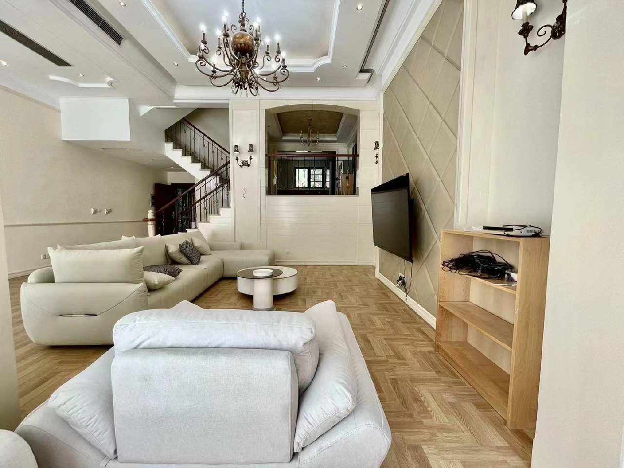 China Garden - Image 1