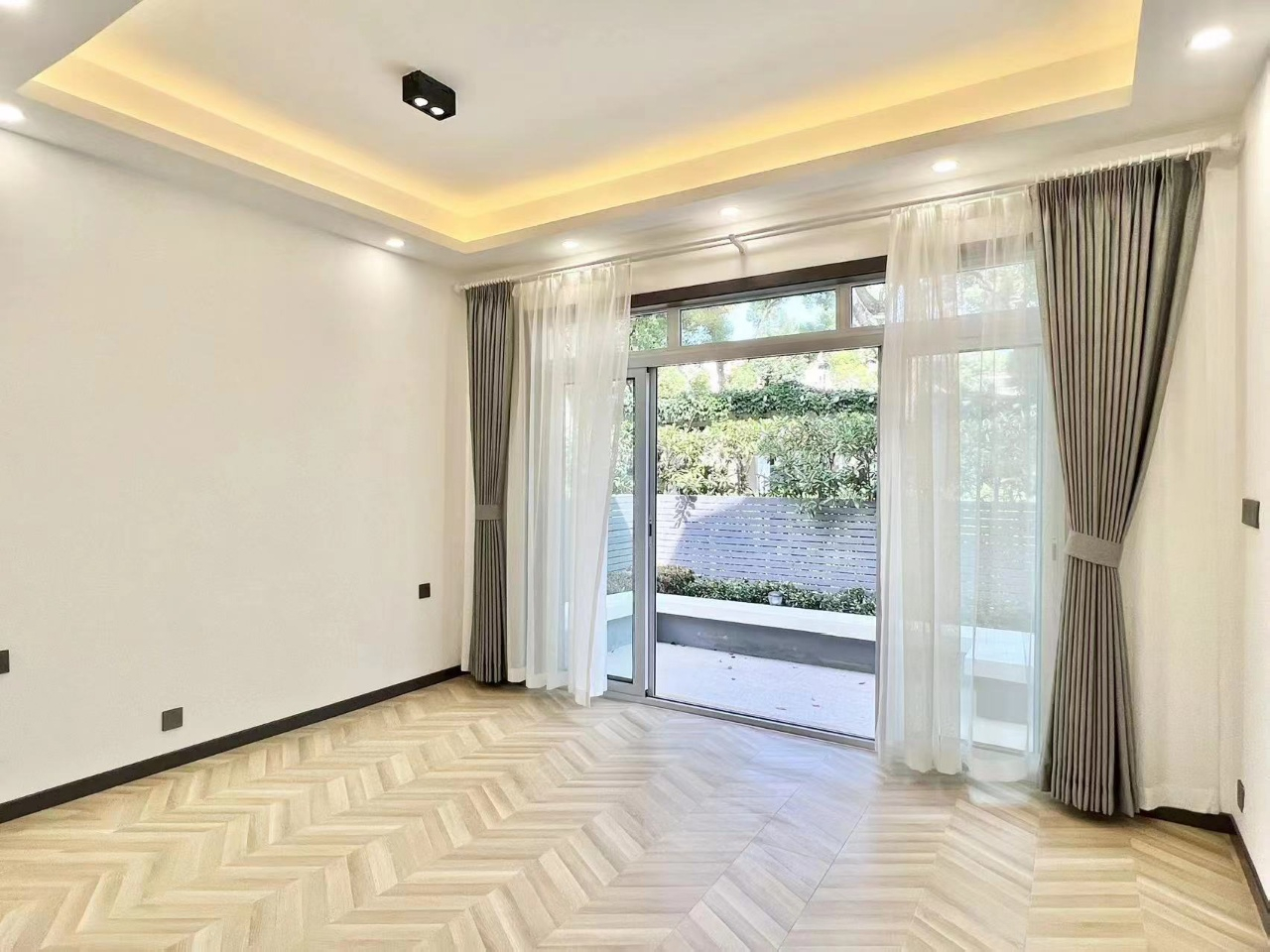 Sunland Villas - Image 4