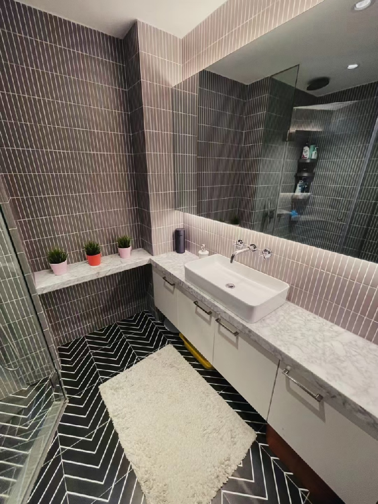 Manhattan Heights - Image 7