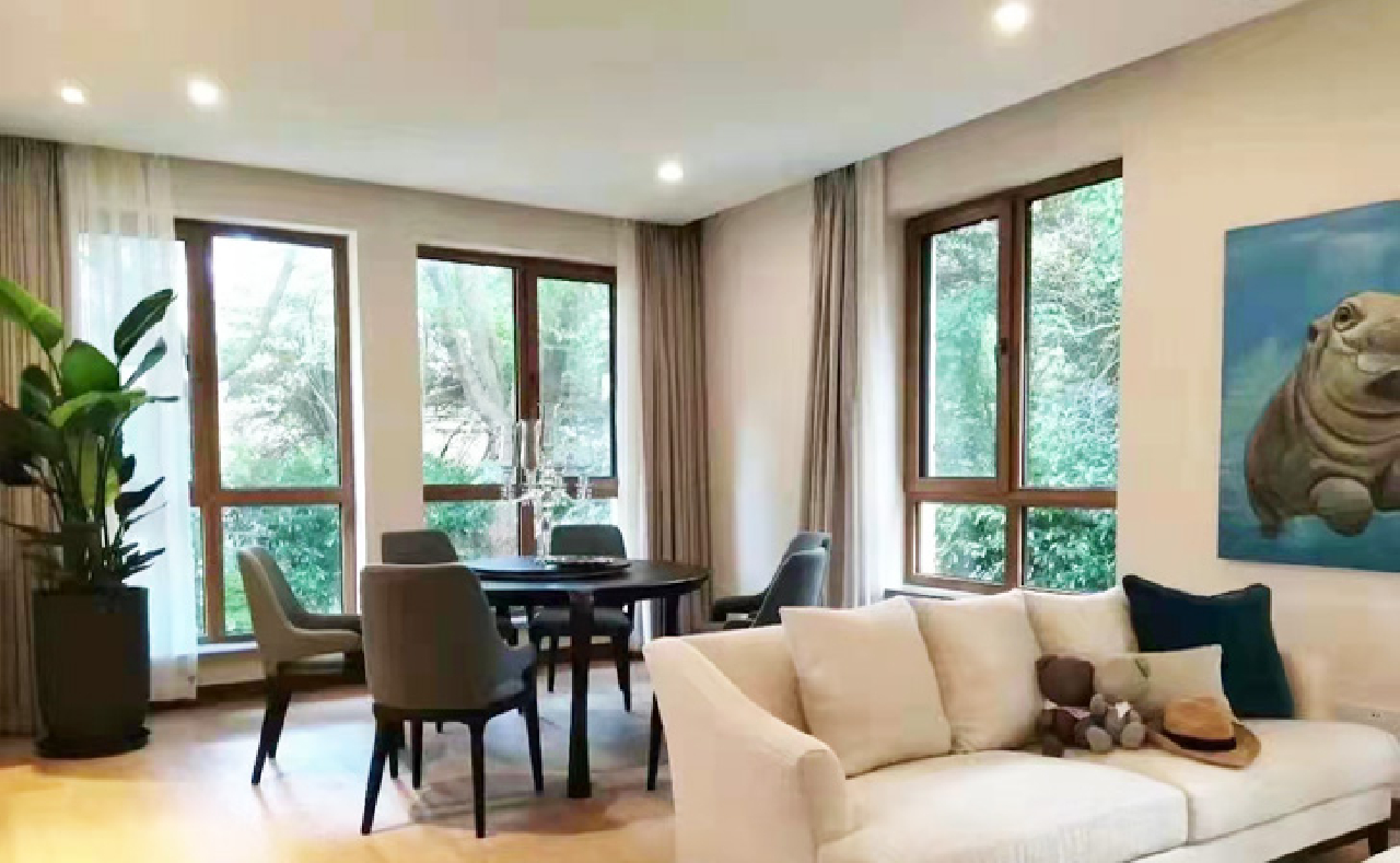 Le Chateau - Image 3