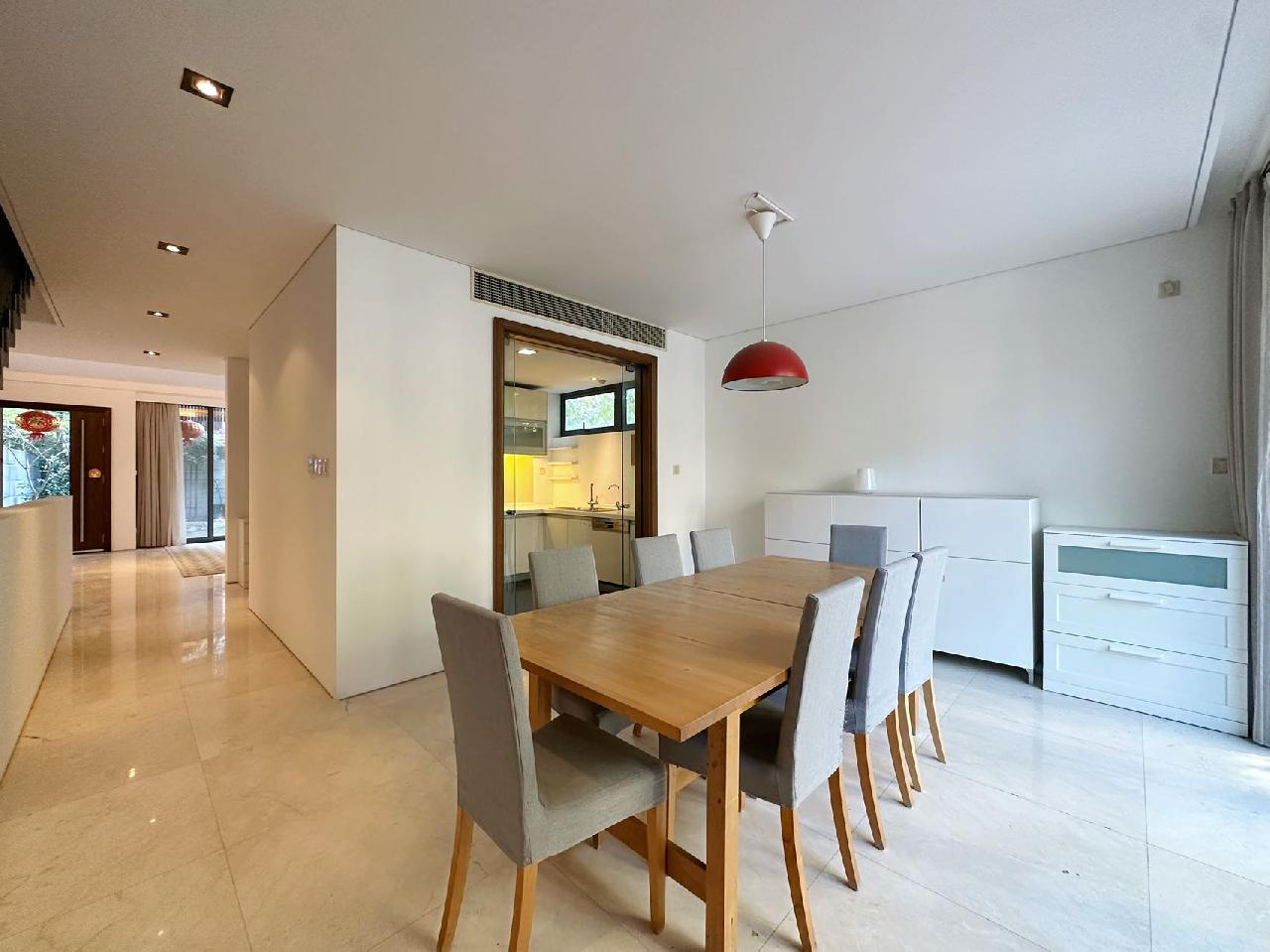 Lakeside Villa - Image 2