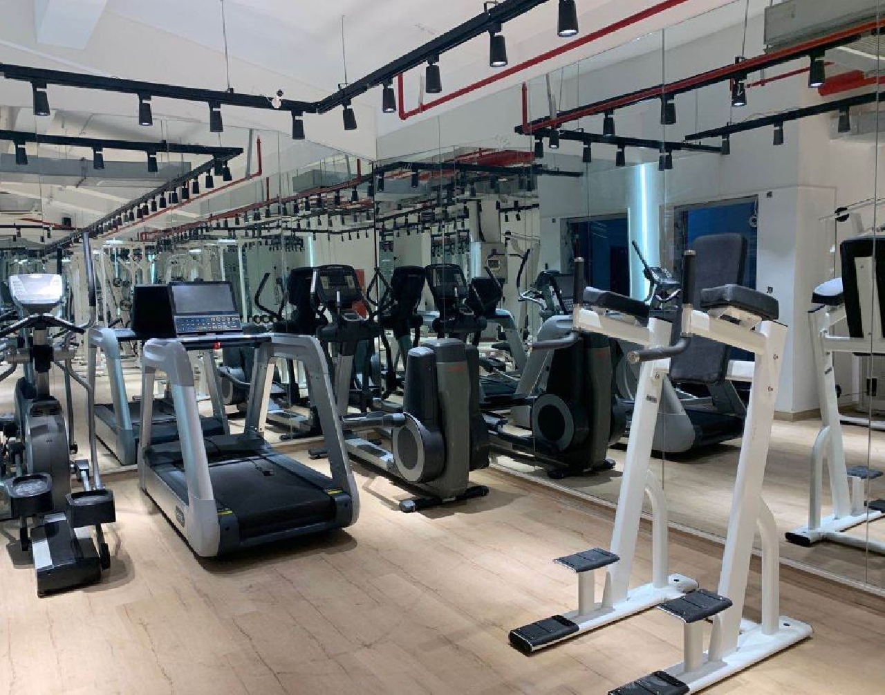 Base Living-Binjiang  Serviced Apartment - Image 7