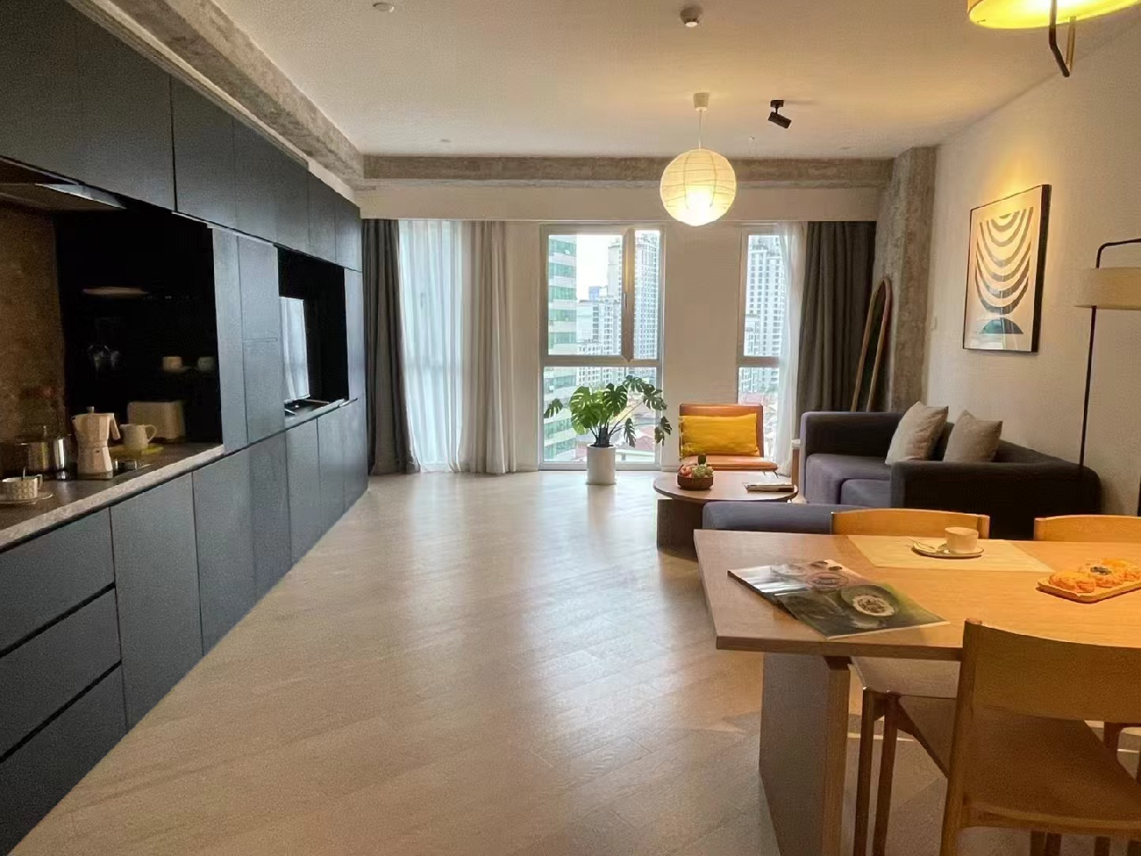 Base Living--Xintiandi Serviced Apartment - Image 1