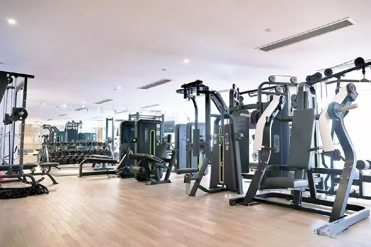 Base LIVING-SUHE Serviced Apartment   - Image 6