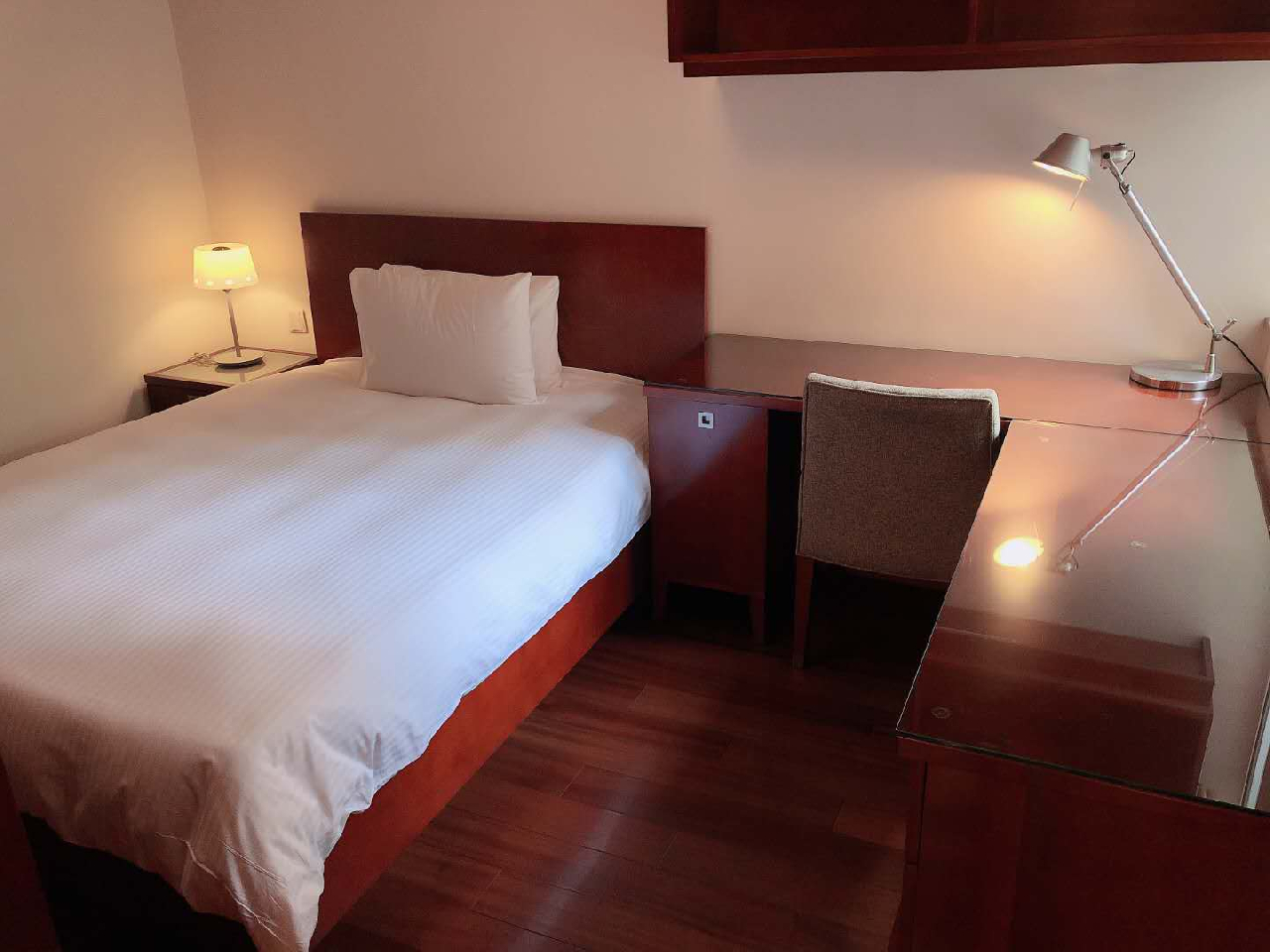 Parkview Serviced Apartment - Image 4