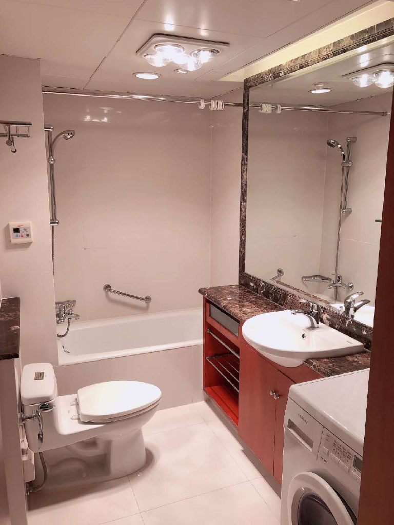 Parkview Serviced Apartment - Image 3