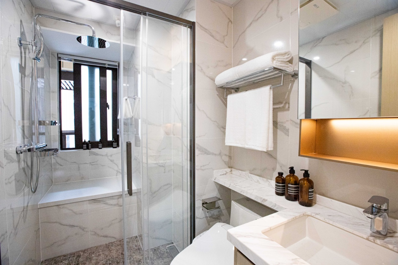 Cresher Executive Apartment - Image 7