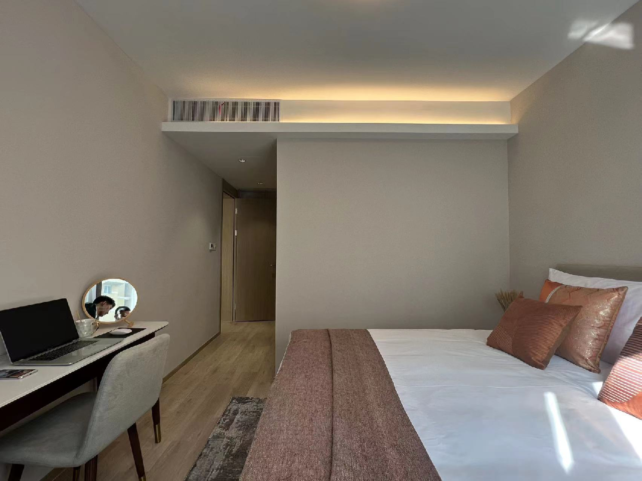 Homiehouse Service Apartment - Image 6