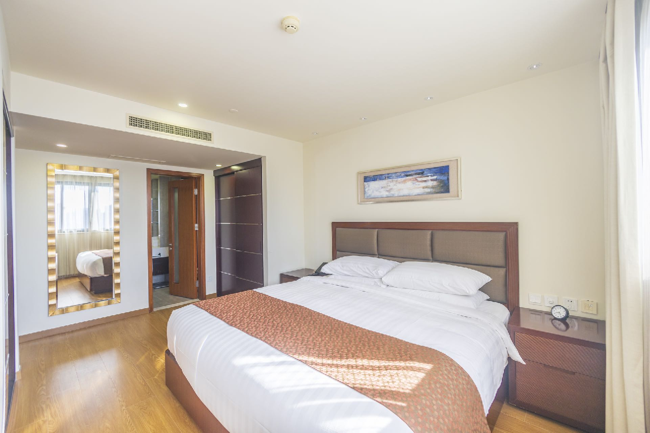 Oakwood Residence Shanghai - Image 7