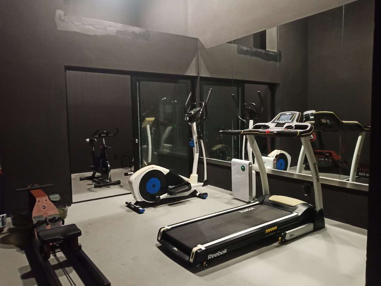 Base COMPLEX-Wending Serviced Apartment  - Image 7