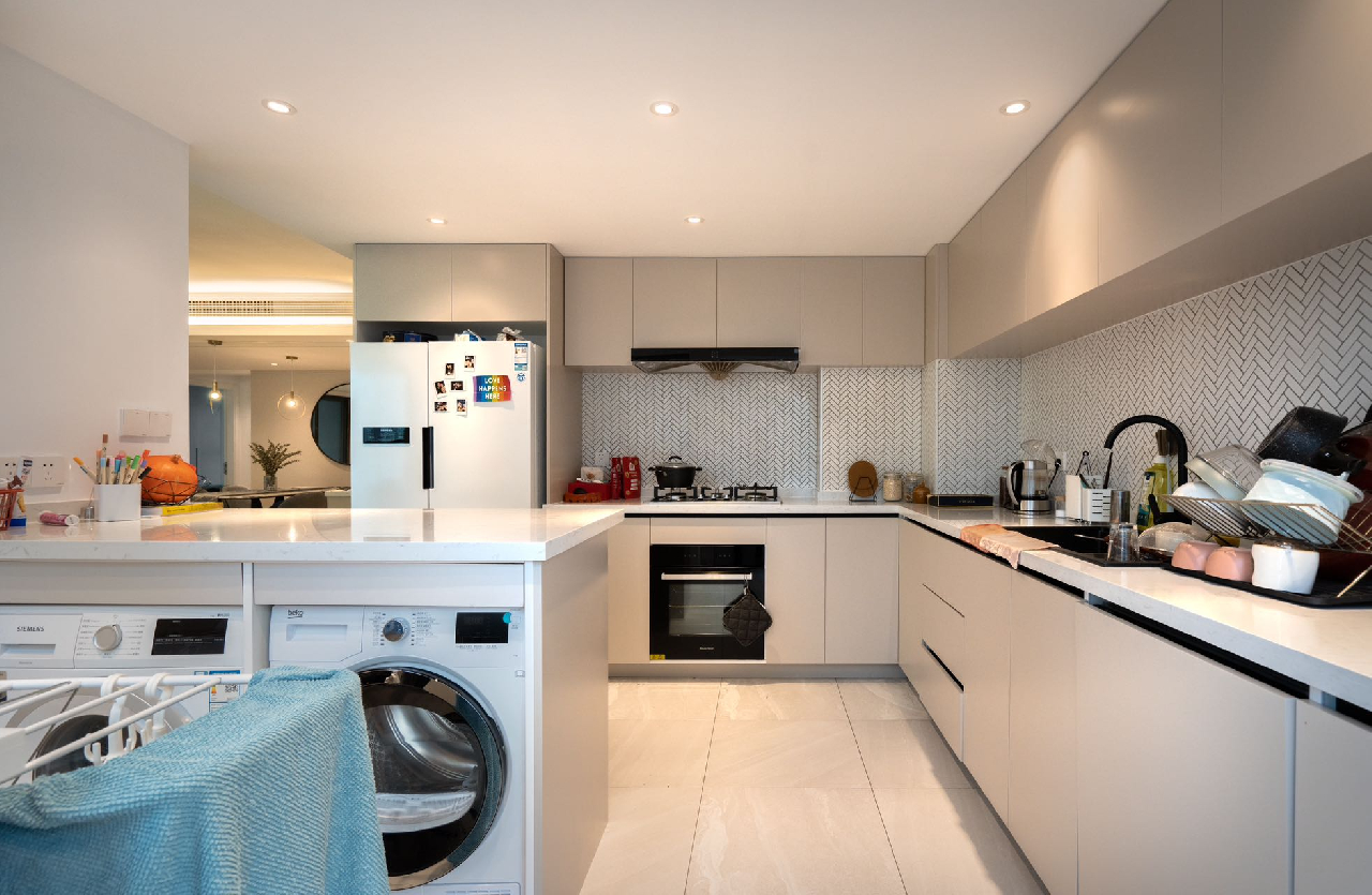 Eight Park Avenue - Image 4